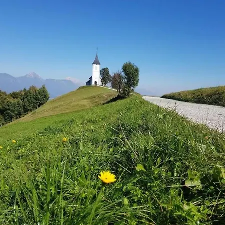 Far Away So Close Near Bled 旅馆 Kropa