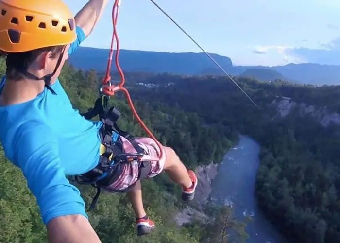 Fully Equipped Six Bedroom House 15 Kilometers From Bled - With A Terrace, Garden, Playground, And Parking Auberge de jeunesse Kropa