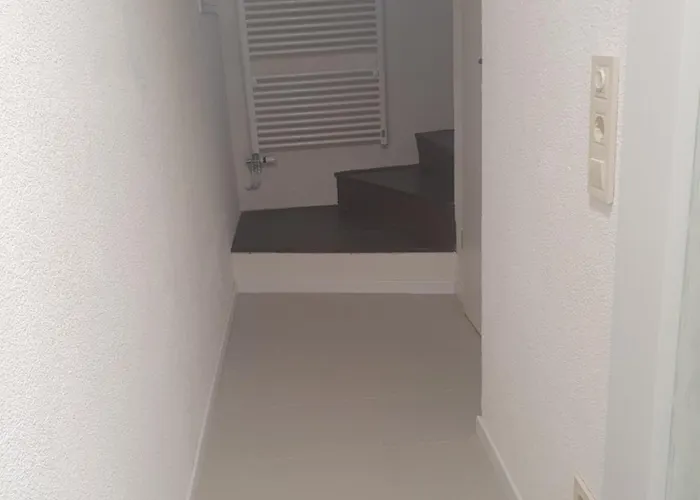 Fully Equipped Six Bedroom House 15 Kilometers From Bled - With A Terrace, Garden, Playground, And Parking Auberge de jeunesse *