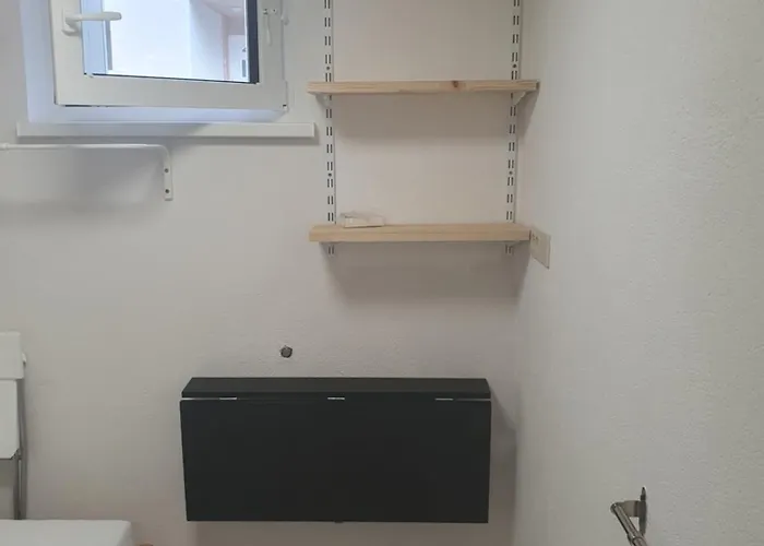 Fully Equipped Six Bedroom House 15 Kilometers From Bled - With A Terrace, Garden, Playground, And Parking بيت شباب Kropa