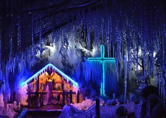 Fully Equipped Six Bedroom House 15 Kilometers From Bled - With A Terrace, Garden, Playground, And Parking بيت شباب *