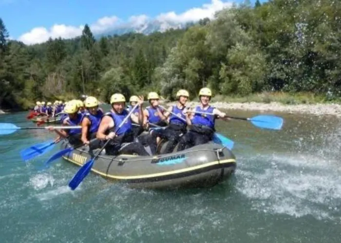 بيت شباب Fully Equipped Six Bedroom House 15 Kilometers From Bled - With A Terrace, Garden, Playground, And Parking Kropa