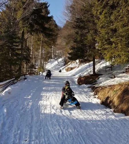 Fully Equipped Six Bedroom House 15 Kilometers From Bled - With A Terrace, Garden, Playground, And Parking بيت شباب *