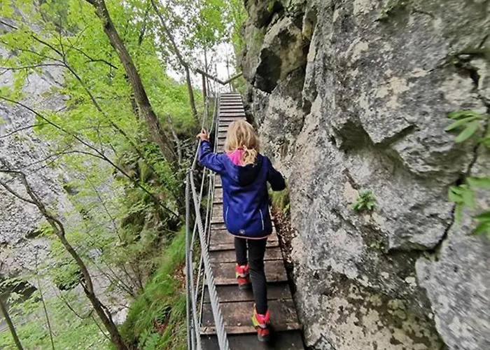 Fully Equipped Six Bedroom House 15 Kilometers From Bled - With A Terrace, Garden, Playground, And Parking بيت شباب Kropa